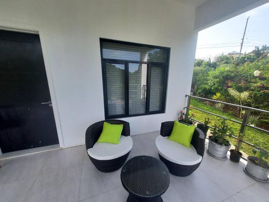 The Willow Apartment Ocho Rios Bagian luar foto
