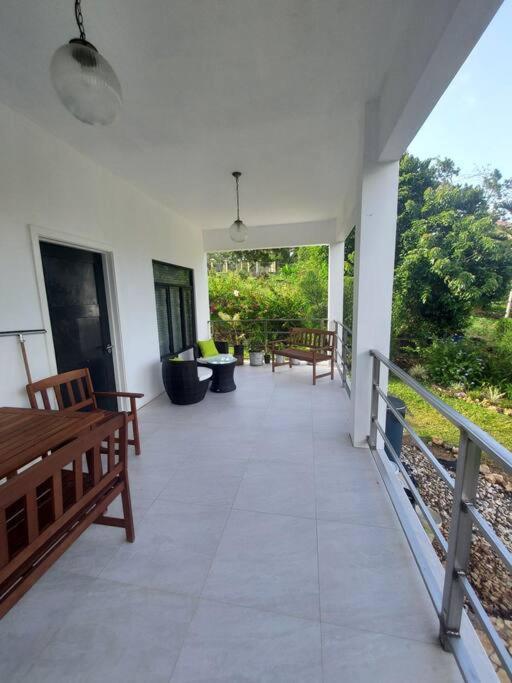 The Willow Apartment Ocho Rios Bagian luar foto